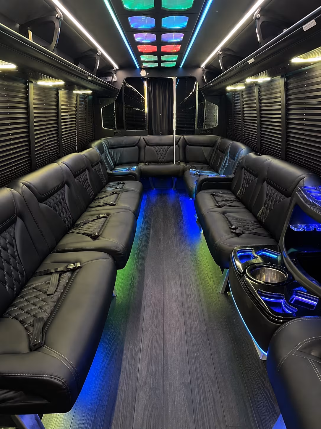 bowling green 20 passenger party bus interior