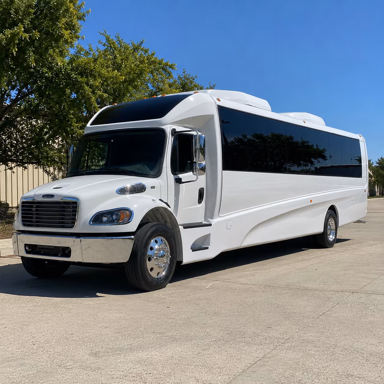 bowling green 25 passenger minibus