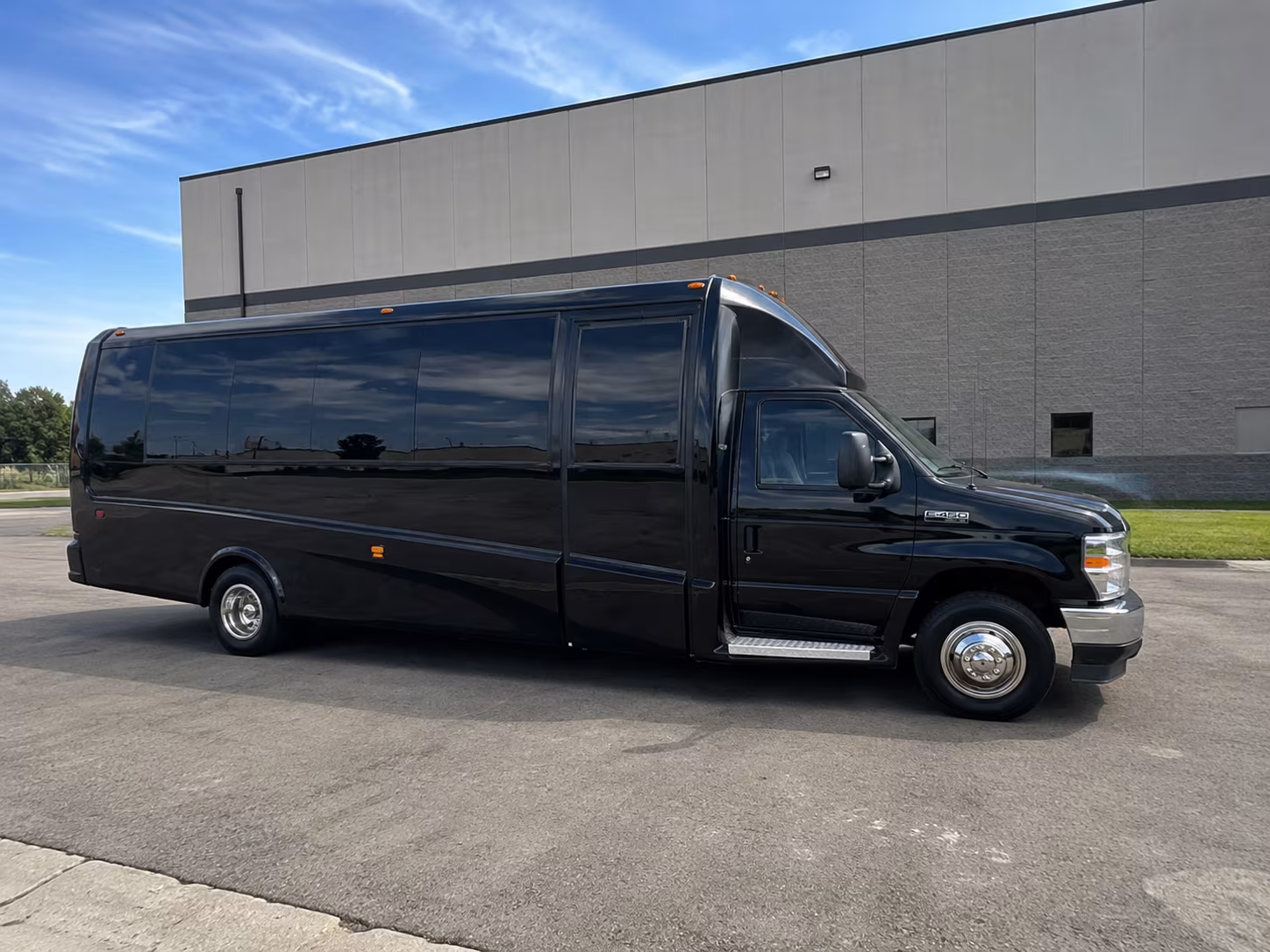 bowling green sporting event transportation onboard seating