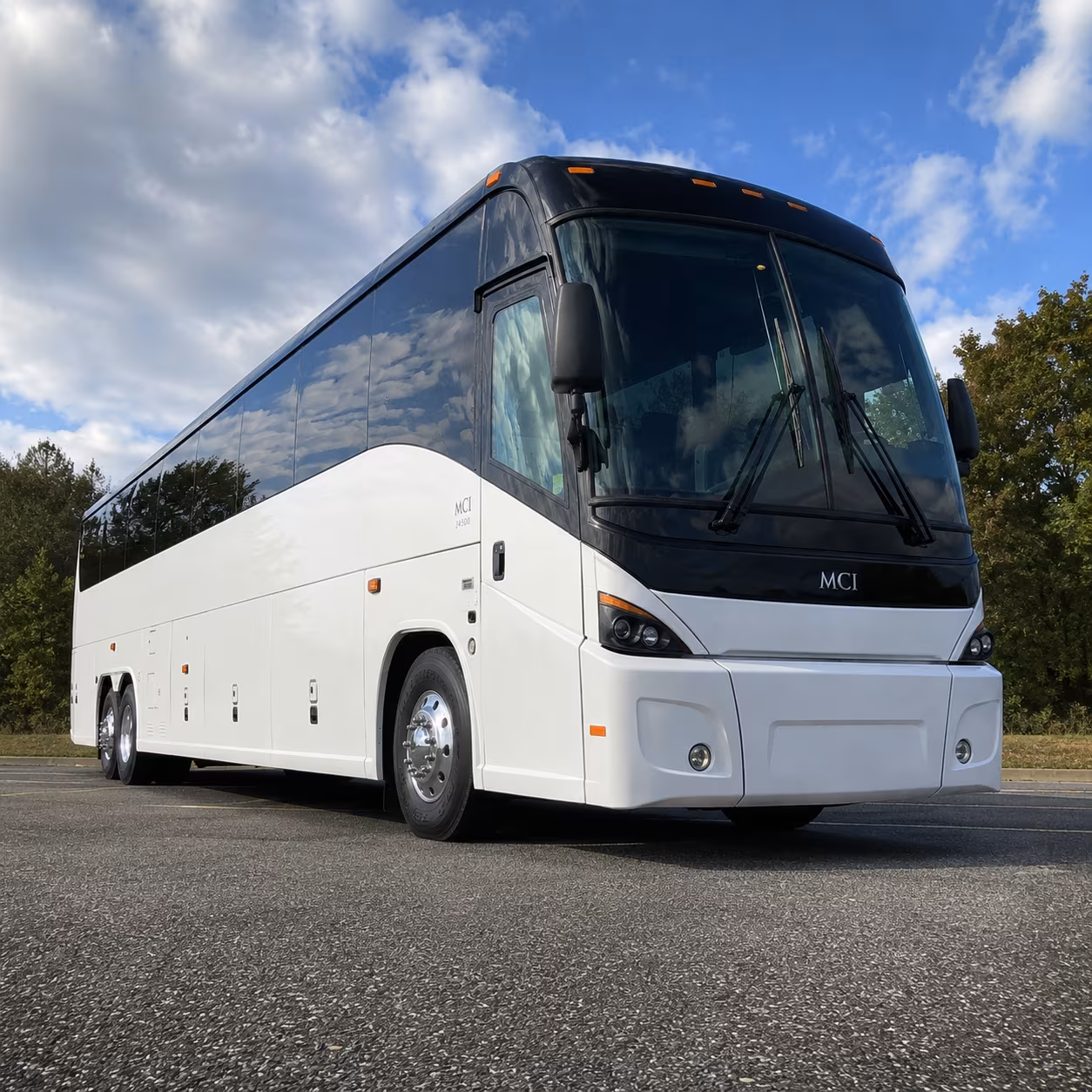 long distance charter buses for bowling green fan groups heading to louisville and lexington