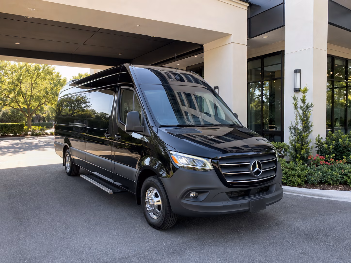 secure transportation for your next convention or trade show 1