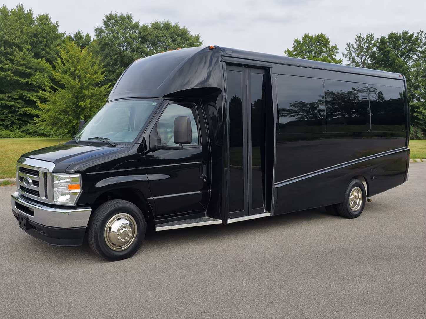 secure transportation for your next corporate event 1